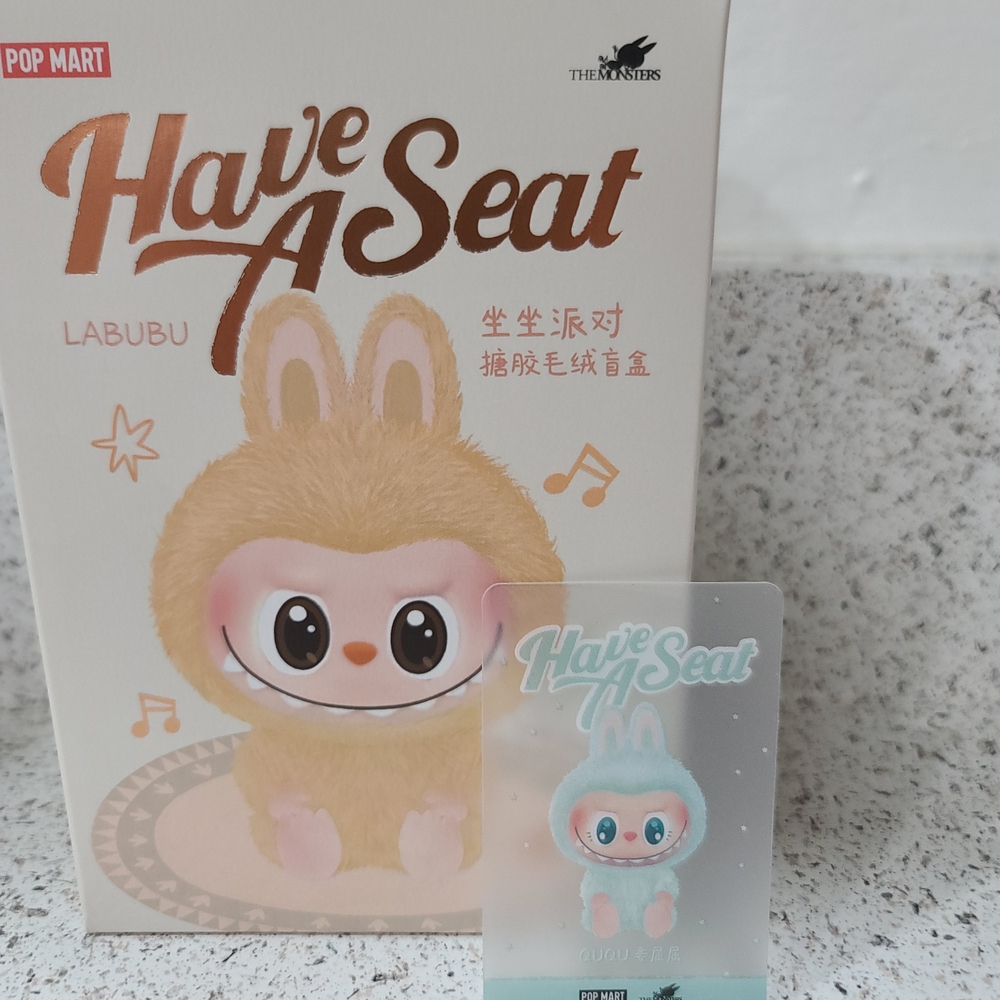 Pop Mart Labubu Have A Seat Figure - QUQU